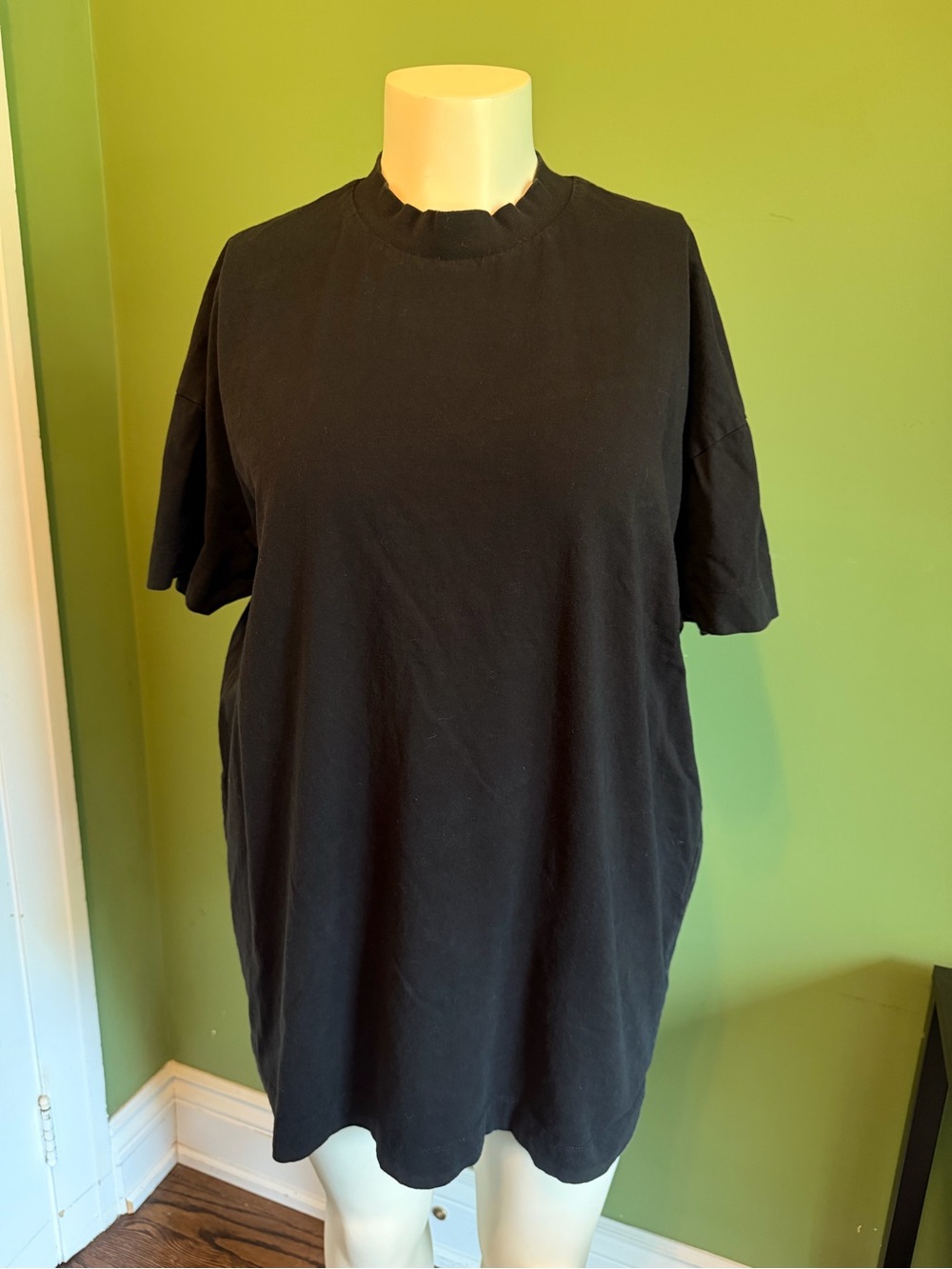 Womans Collusion Black Short Sleeve cotton dress Crewneck Tee dress size Large